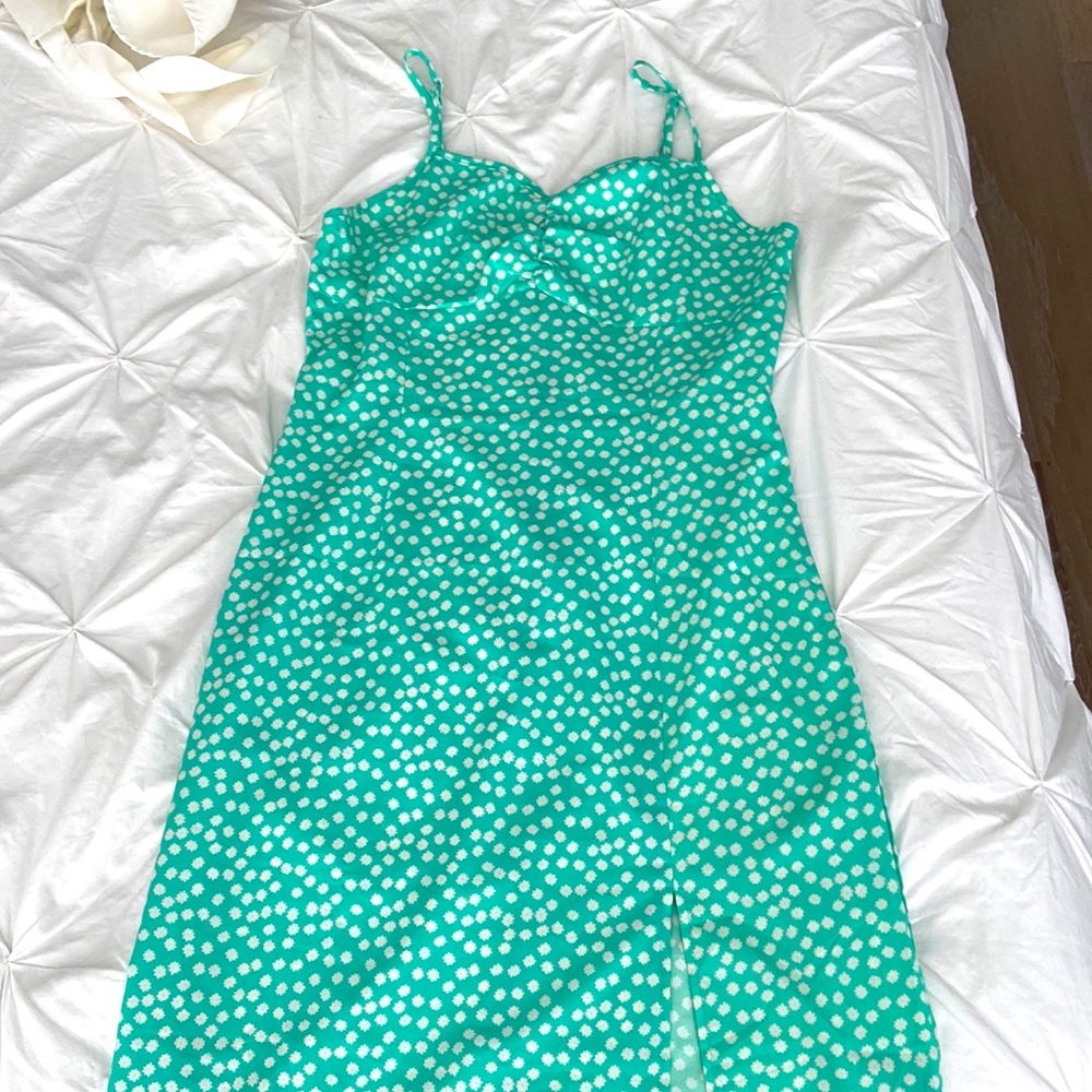 green flower dress